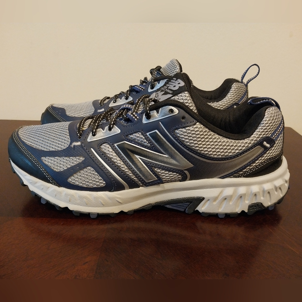 New Balance All Terrain Techride 412 v3 Mens 10.5 US 4E Navy/Silver LaceUp Shoes